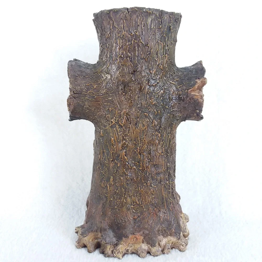 Nativity Scene Cross Tree Trunk 